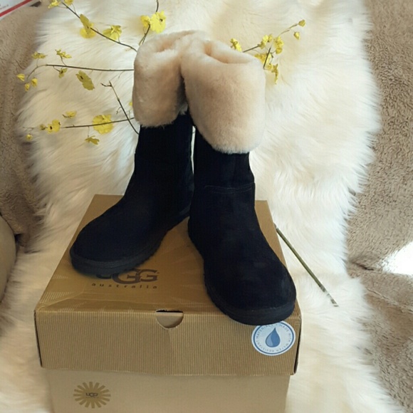 Ugg genuine real lamb fur boot with fur inside and - Picture 1 of 8